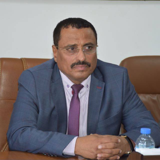 وزير النقل اليمني يتهم الإمارات 