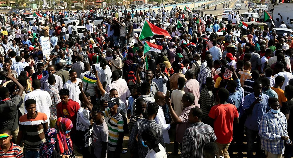 لجنة أطباء السودان المركزية: مقتل اثنين من المحتجين برصاص القوات العسكرية