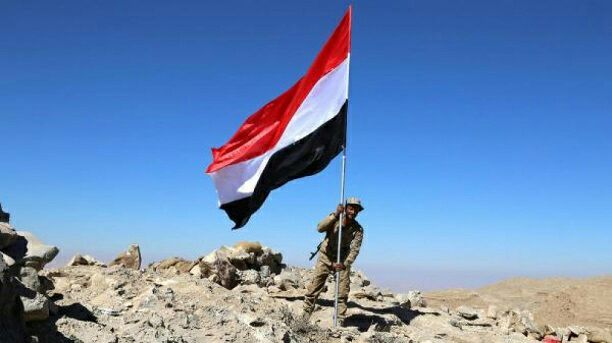 اشتباكات عنيفة وقتلى بين قوات نظامية في الحديدة بسبب علم الوحدة اليمنية